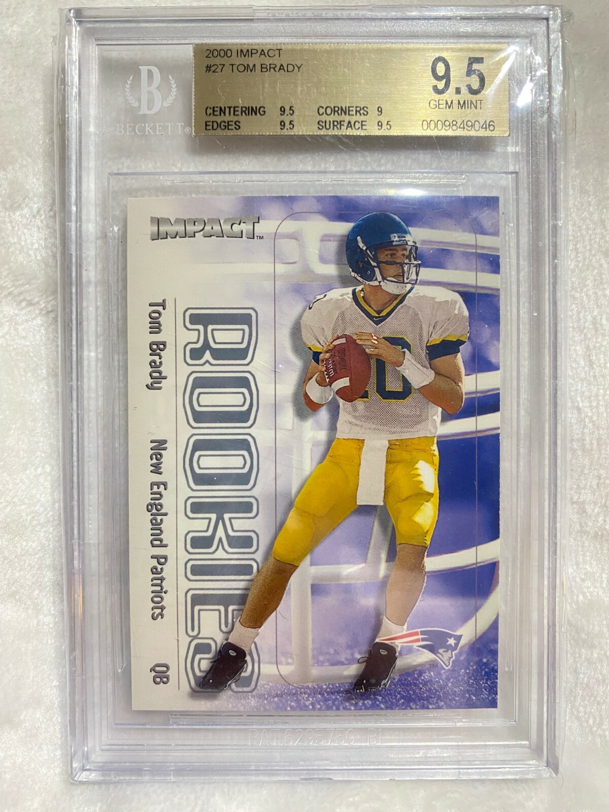 GRADED TOM BRADY ROOKIE 2000 SKYBOX IMPACT #27 RC BGS 9.5