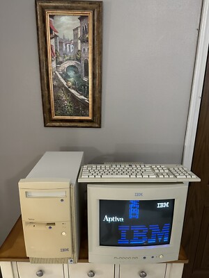 IBM Aptiva E Series 245 PC Retrogaming Computer W/ Monitor And Keyboard.