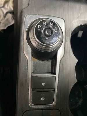 21 FORD ESCAPE Floor Shifter