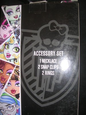 Monster High Accessory Set necklace/snap clips/2 rings