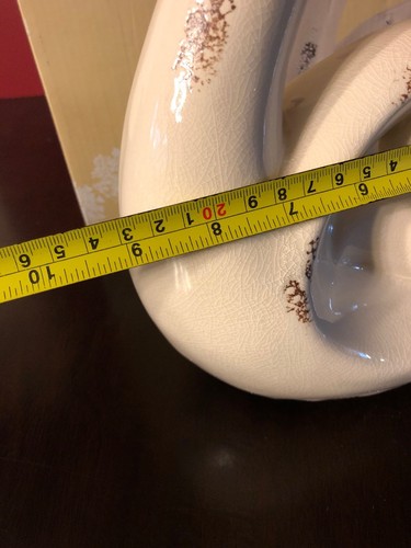 Cracker Barrel Exclusive Home Decor Farmhouse 13” Ceramic Swan BRAND NEW IN BOX