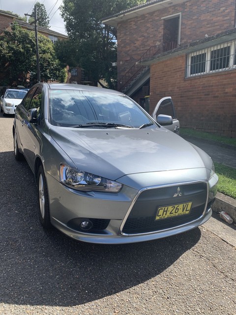 Mitsubishi lancer lx