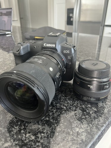 Canon EOS 55 SIGMAレンズ2個 バッグ、ストラップ付き Canon EOS 55 SIGMAレンズ2個 バッグ、ストラップ付き