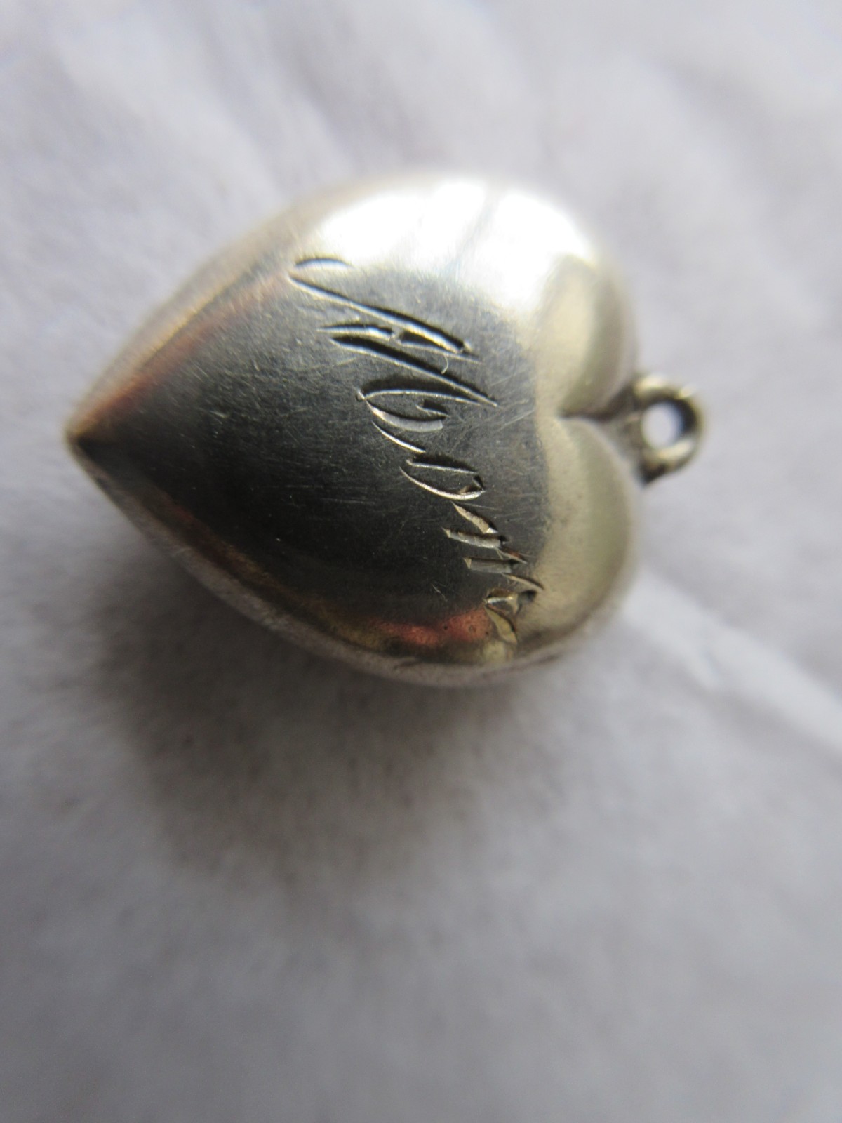 Vintage Sterling Silver Bracelet Charm Puffy Repousse HEART Forget-Me-Nots Mom