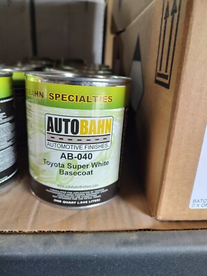  TOY040  Toyota Super White Basecoat 1 Quart