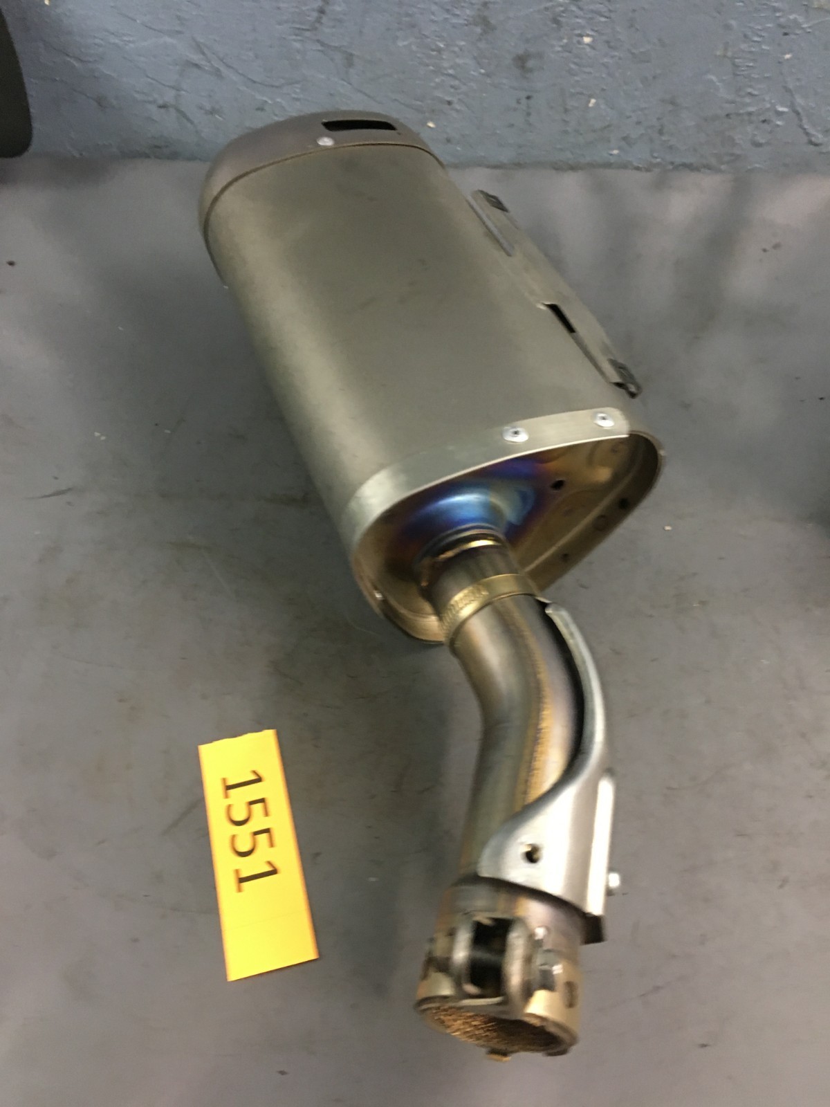 2009-2011 YAMAHA YZF R1 OEM EXHAUST MUFFLER 14B-4 used left