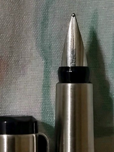 Parker Vector Stainless Steel Medium Nib Fountain pen New