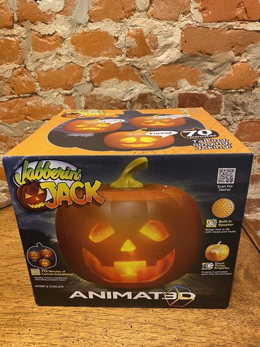 Mindscope Jabberin Jack Talking Animated Pumpkin with Built in