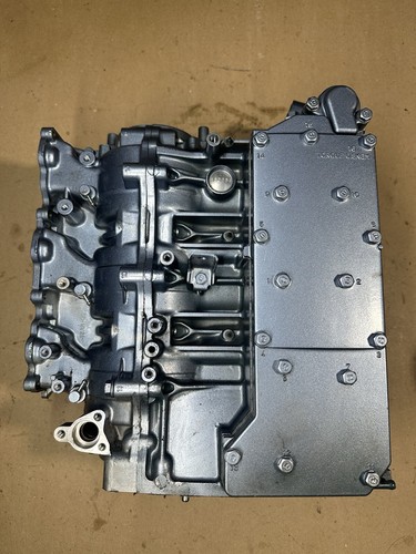 6H3-15100-12-94 Yamaha Outboard 2 Stroke 70HP Crankcase 6H3-15100-12-94 Yamaha Outboard 2 Stroke 70HP Crankcase
