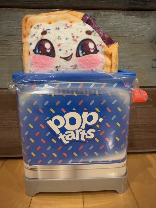 Moose Cookeez Makery Pop-Tarts Toasty Treatz Toaster Blueberry Scented Plush