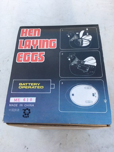 New Hen Chicken laying eggs & clucks ME610 TOY Tin Vintage