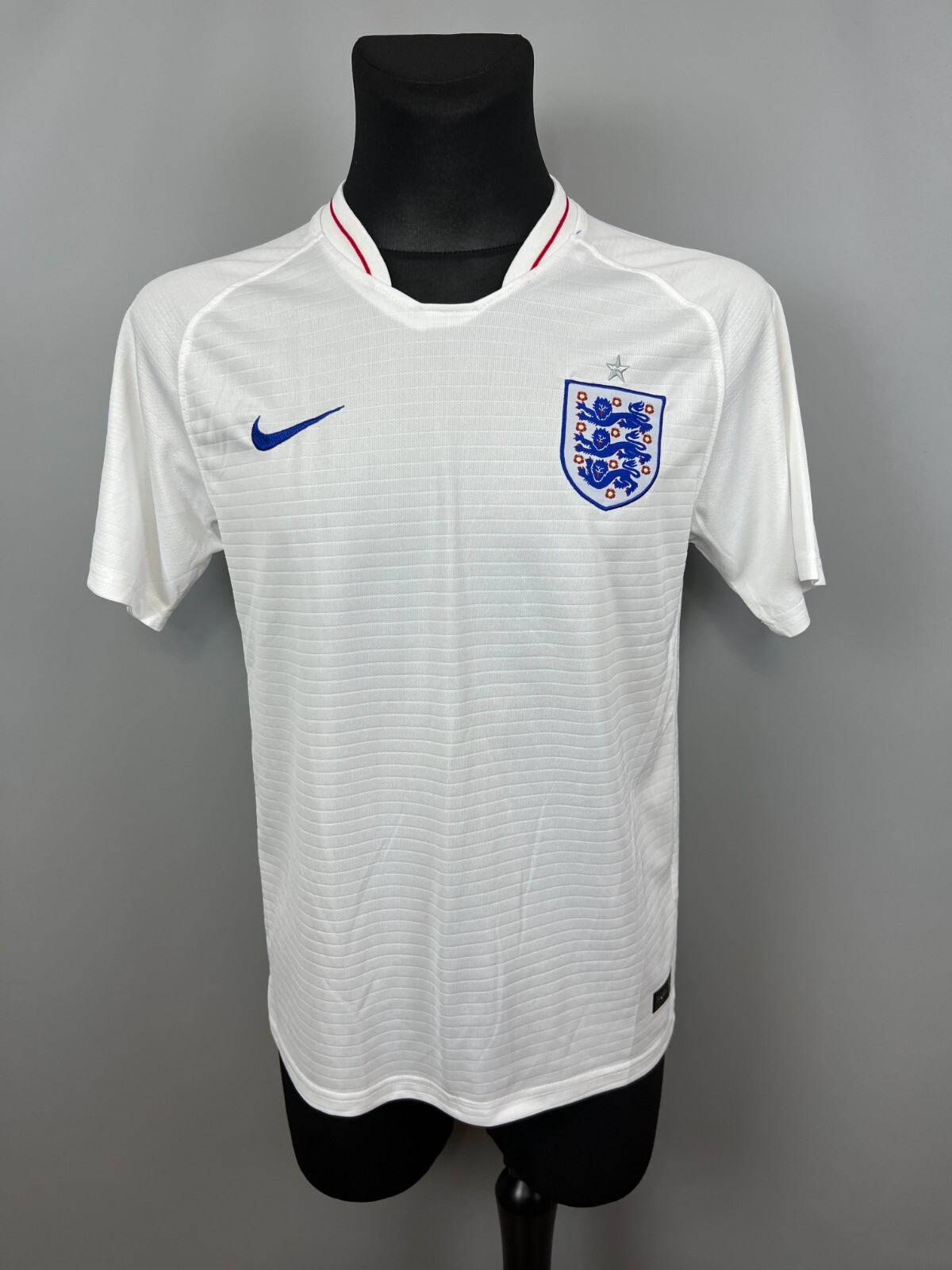 イングランド代表 Nike England 2020 ホームユニフォーム　M イングランド代表 2020 公式ユニフォーム ホーム 半袖