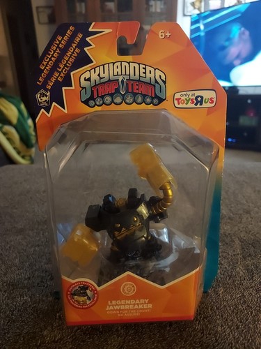 SKYLANDERS TRAP TEAM Figure Trap Master Legendary JawBreaker Toys R Us Exclusive
