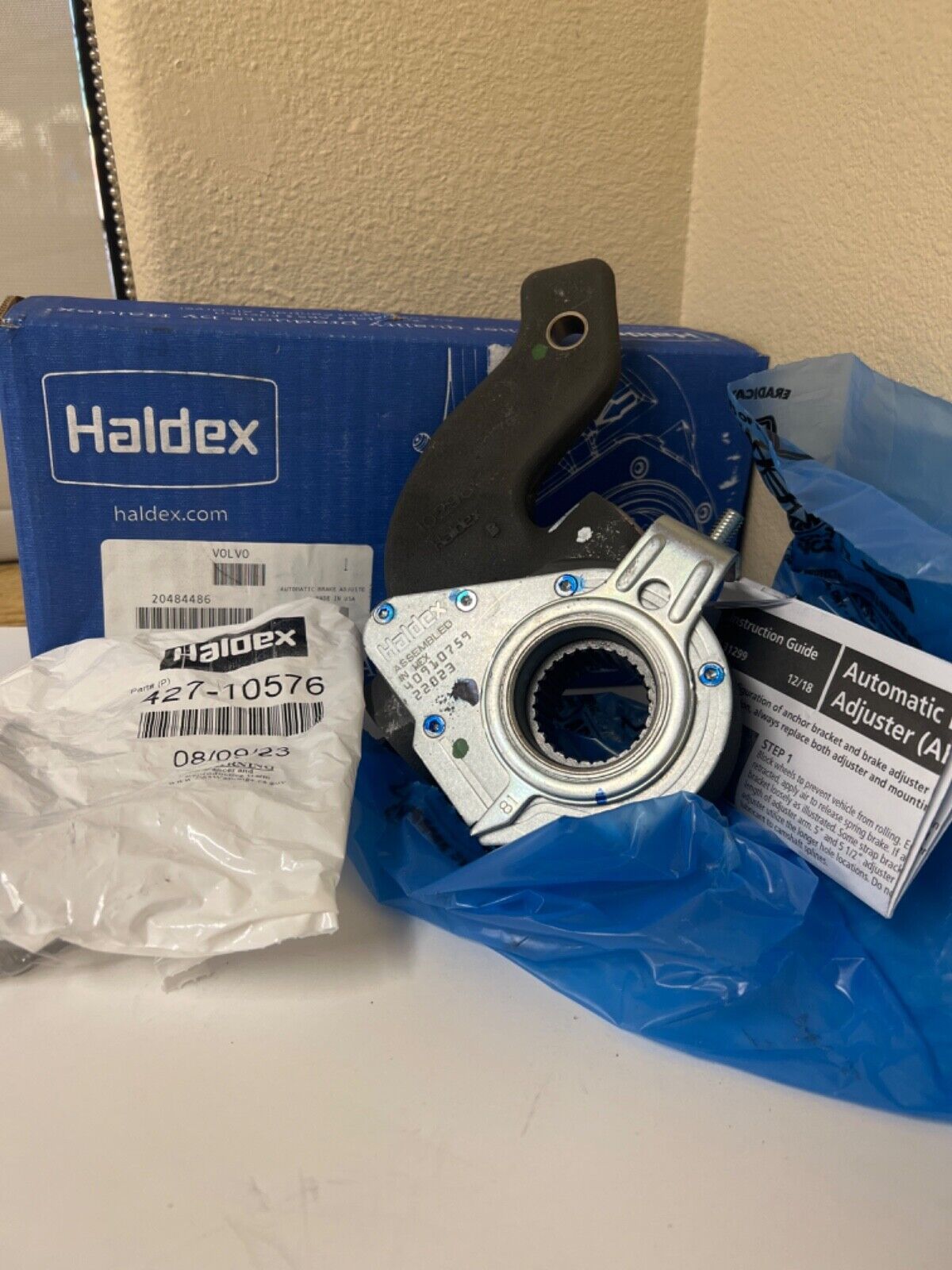 NEW GENUINE HALDEX 40010070 STEER AXLE AUTO SLACK ADJUSTER NEW GENUINE HALDEX 40010070 STEER AXLE AUTO SLACK ADJUSTER
