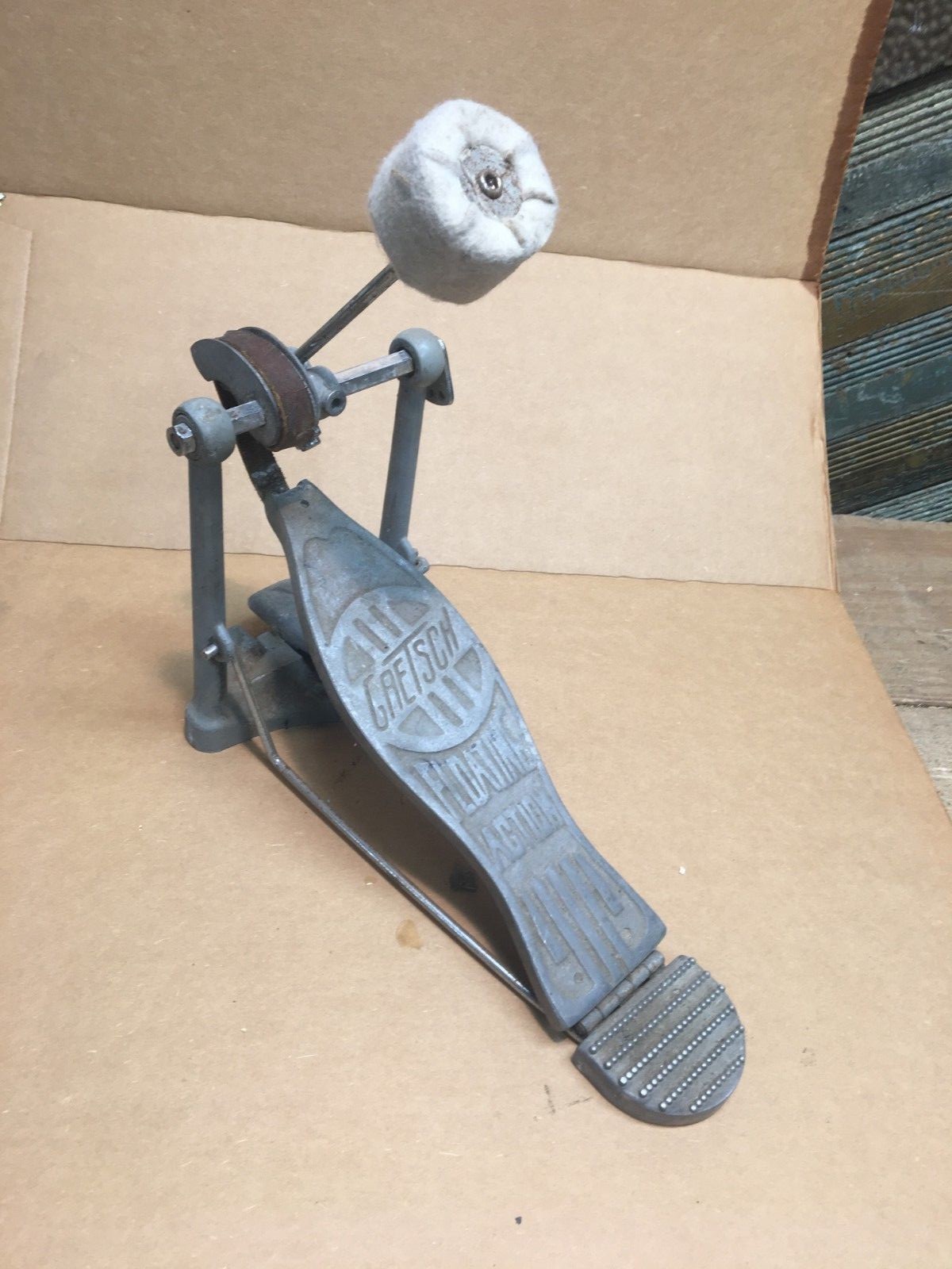 Vintage Gretsch Floating Action Bass Drum Pedal - Round Badge Era