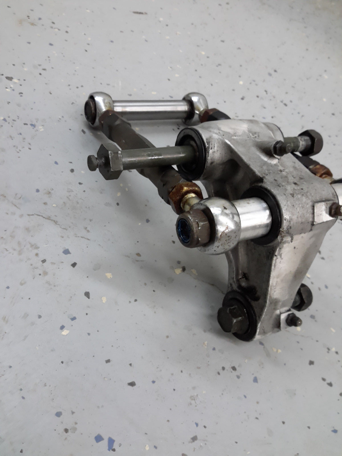 AFTERMARKET 02-05 Kawasaki ZZR1200 ZX1200 Rear Shock Frame Swing Linkage Knuckle AFTERMARKET 02-05 Kawasaki ZZR1200 ZX1200 Rear Shock Frame Swing Linkage Knuckle