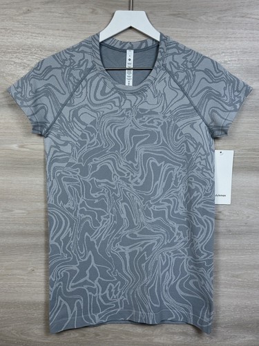 限定【lululemon x Team 】Swiftly Tech Short-Sleeve 2.0 Lululemon Swiftly Tech Short Sleeve 2.0 Size 8 MXRG/WHT