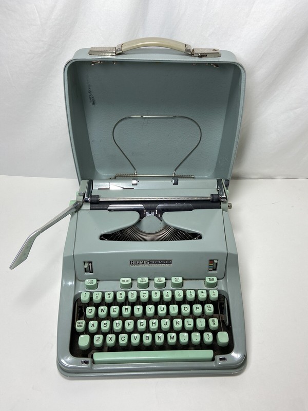 1967 Hermes 3000 on the Typewriter Database