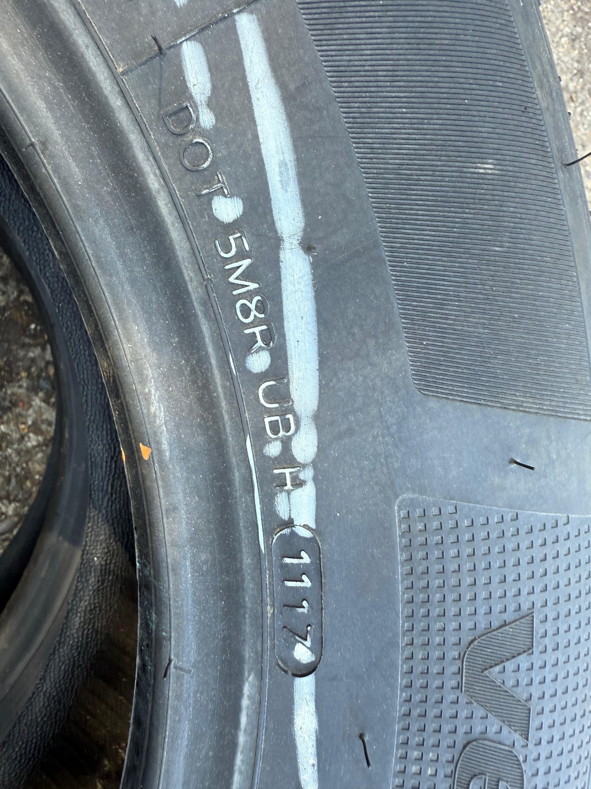 New 235 65 17 Hankook, Ventus S1 Evo 2 SUV, AO, 104W, x1 Tyre (F1_tyres) YD159