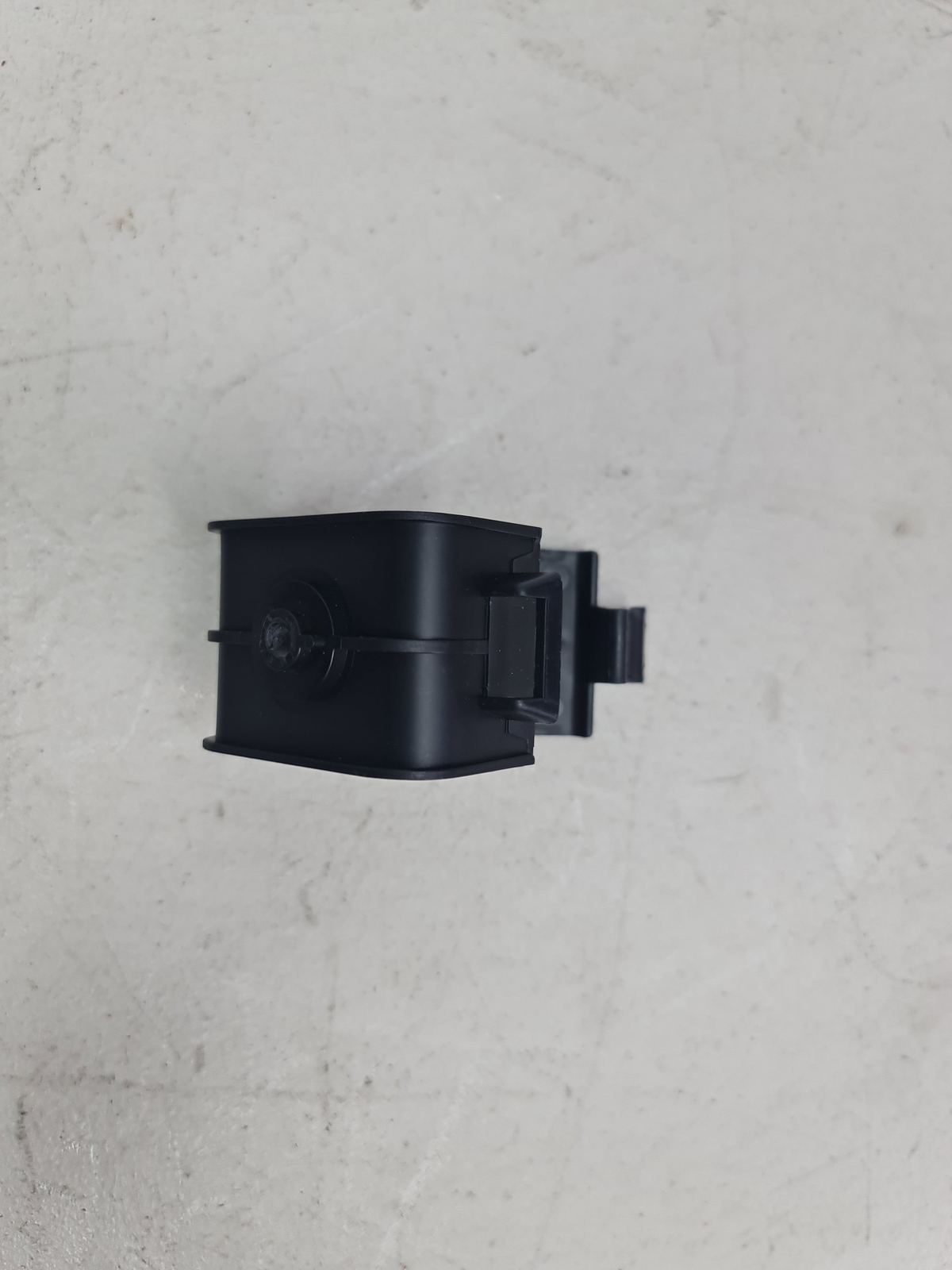 0 Bmw 2007-2020 51-49-7-167-548 51497167548 Bracket For Hazard Warn. Triangle image 3
