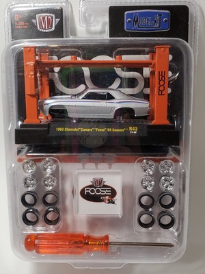 M2 MACHINES Model-Kit 1969 CHEVROLET CAMARO ''FOOSE''  Silver R43 21-27