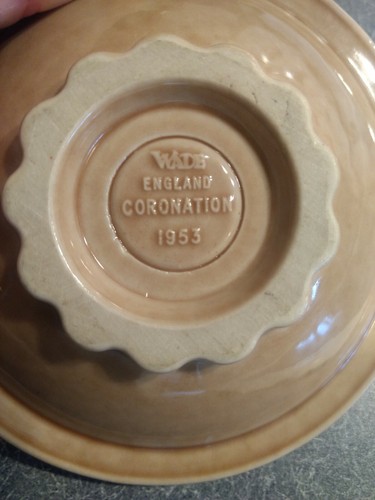 Queen Elizabeth II 1953 Coronation Pin Dish by Wade England Green Dish