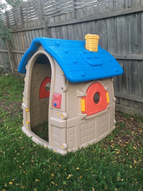 kids cubby house plastic