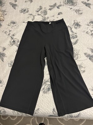 Lululemon Align High Rise Crop 23'' Leggings Size: 12 - Gray - NO BOTTOM TAG
