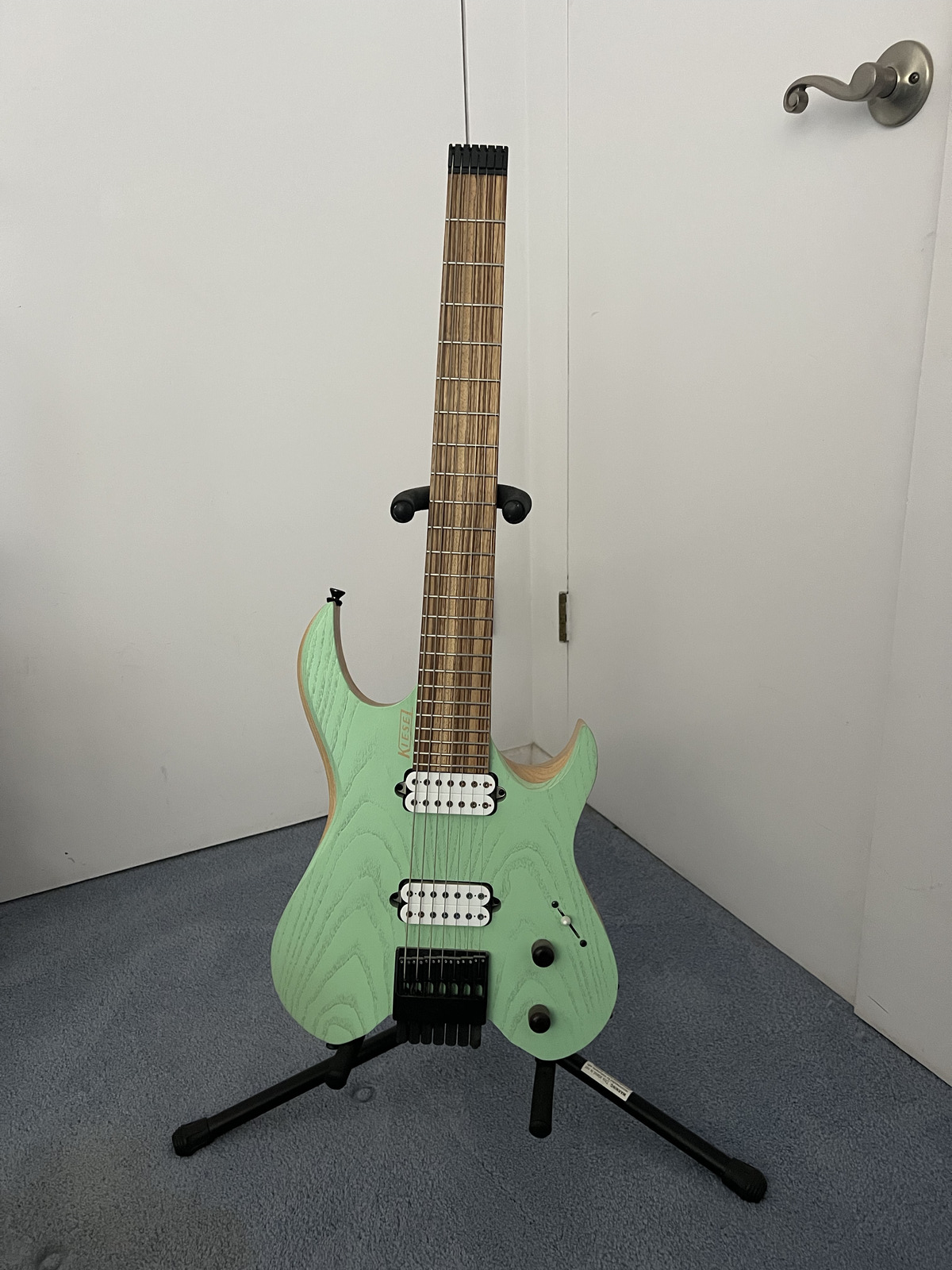 K*K様 ノーブランド ヘッドレスギター ☆ グリーンサンバースト