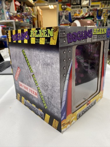 BOGLINS Alien DRIZOUL First Visitation Triaction Toys Plus Free Pin NEW IN BOX