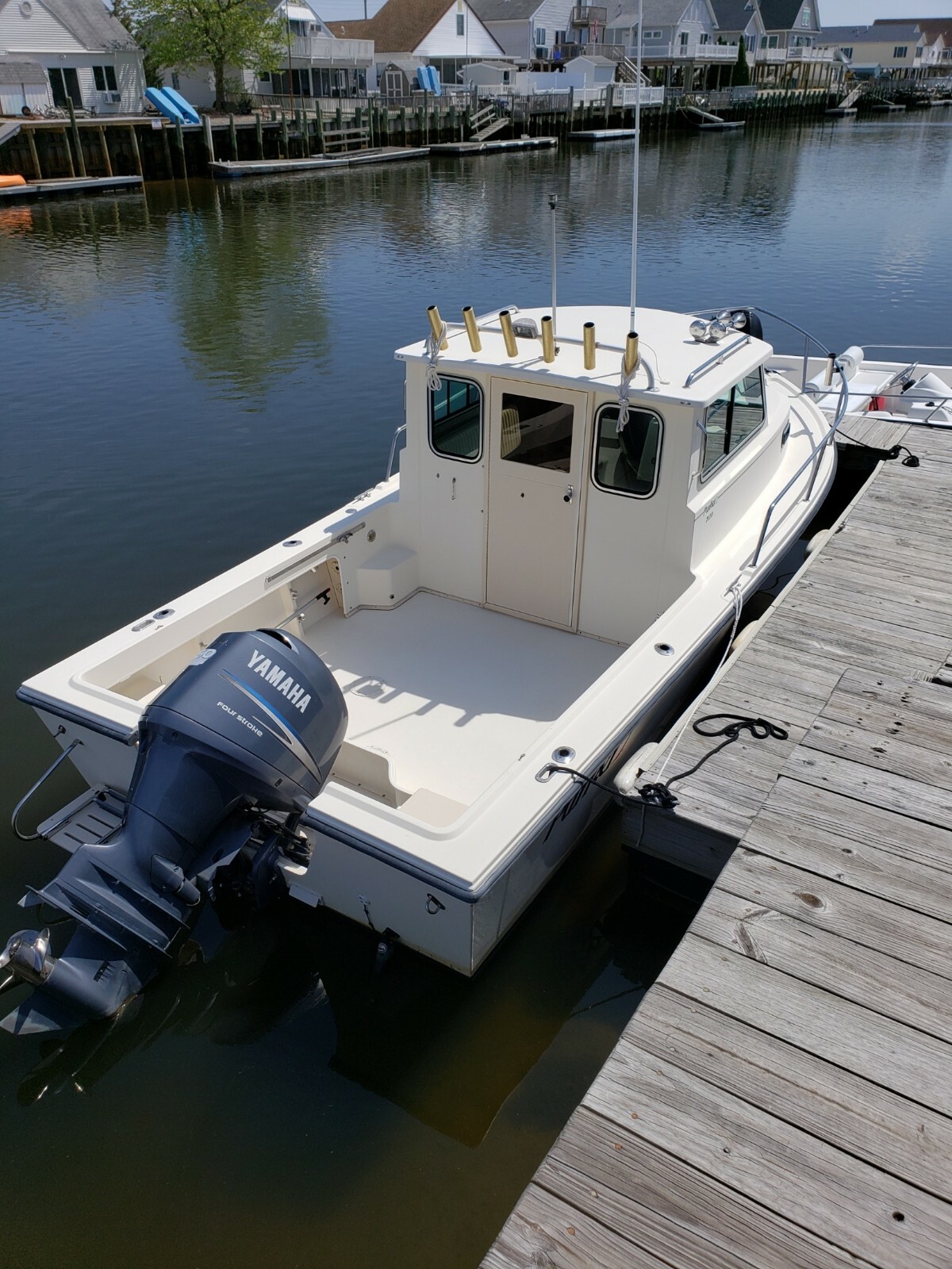 2007 Parker 2120 Deep Vee Pilot House 150 Yamaha 4-stroke Like New !!!