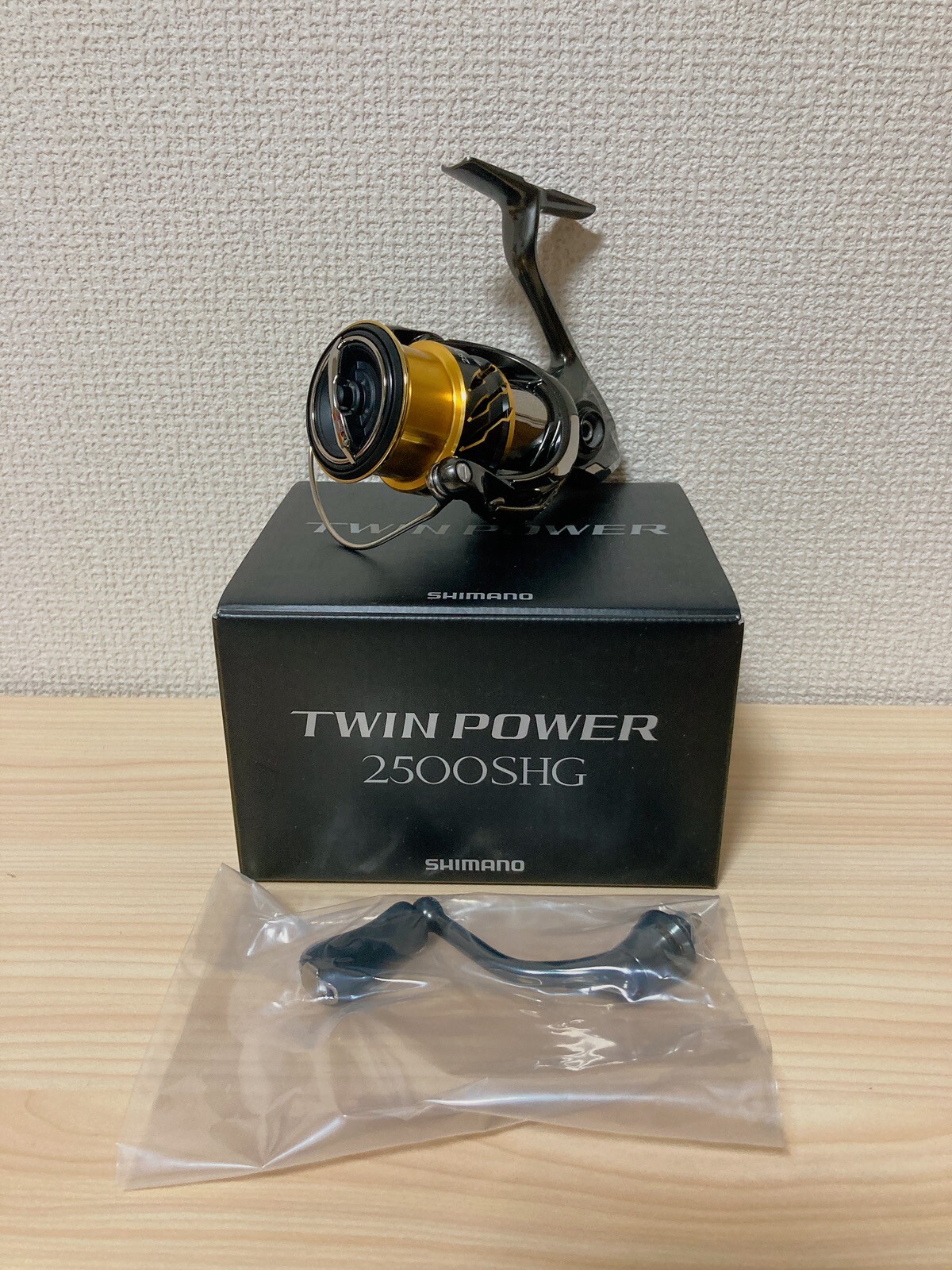 Spinning Reel 20 TWIN POWER 2500SHG 6.0:1 Fishing Reel IN