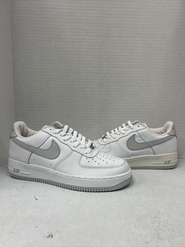 Nike Air Force 1 クリーム/グレー 発売中｜Nike Women's Air Force 1 '07 LX 