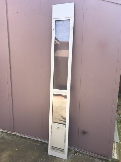 hartman pacific 300 x 180mm medium pet door for patio and sliding doors