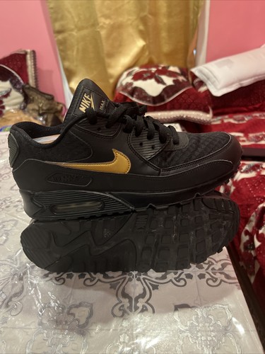 【新品】NIKE AIR MAX 90 ESSENTIAL Nike Air Max 90 Men's Shoes. Nike.com