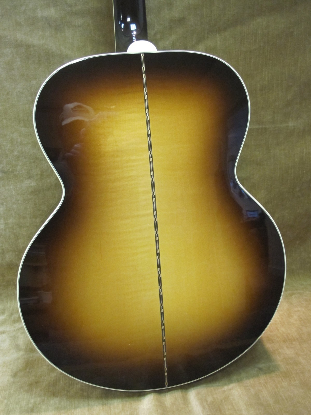 2015 GIBSON SJ-200 SUNBURST JUMBO MINT UNPLAYED W/OHSC & COA FREE US SHIPPING!