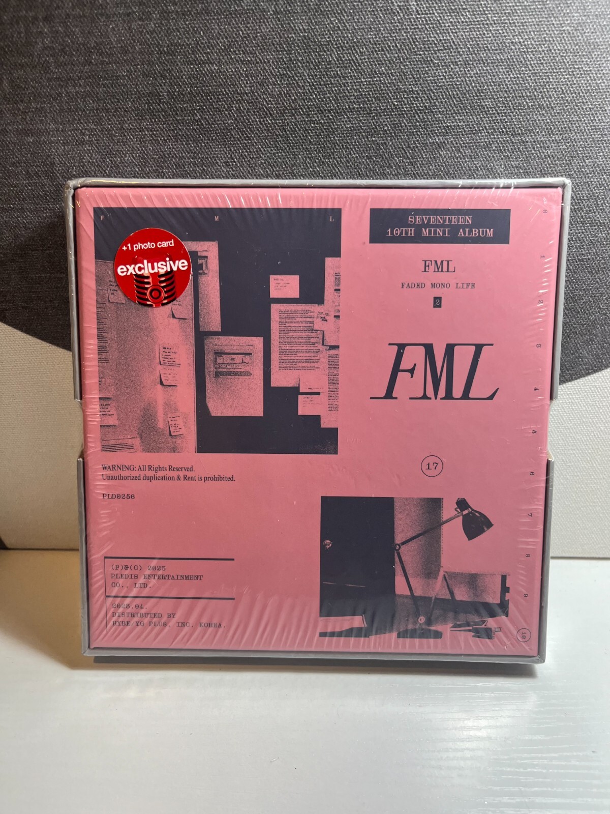 SEVENTEEN 10th Mini Album「FML」 SEVENTEEN 10th Mini Album 'FML' CD (Target Exclusive) Pink Version