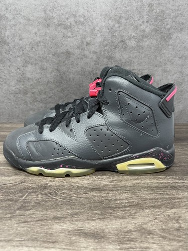 Air Jordan 6 Retro Size 5Y GS / 6.5 Wmns Hyper Pink Black
