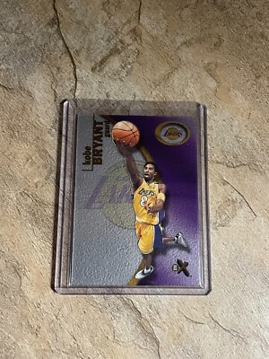2000-01 Fleer E-X Kobe Bryant #39 (Lakers)