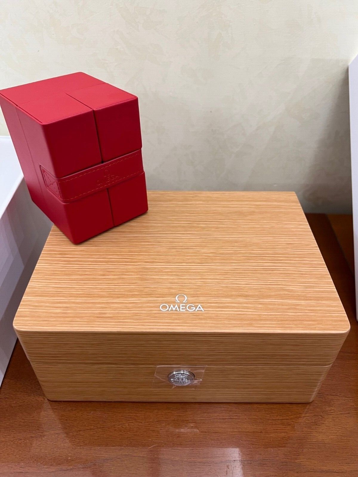 Omega Double Original New Watch Genuine Wood Box Speedmaster Omega Double Original New Watch Genuine Wood Box Speedmaster