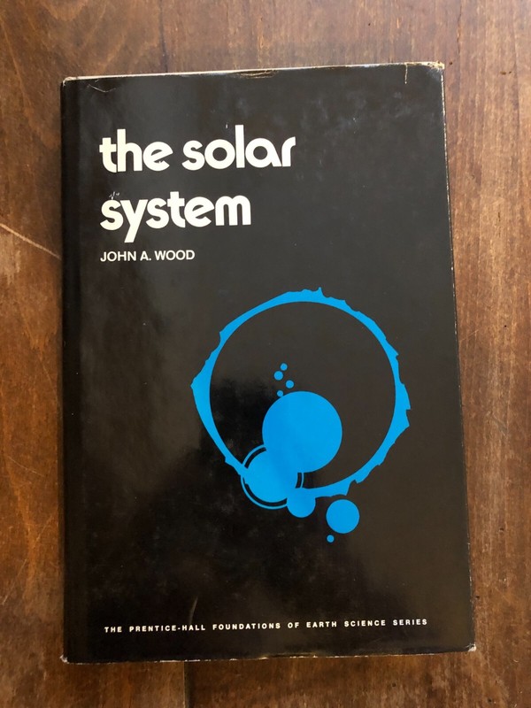 The Solar System, John Armstead Wood - Prentice Hall 1979