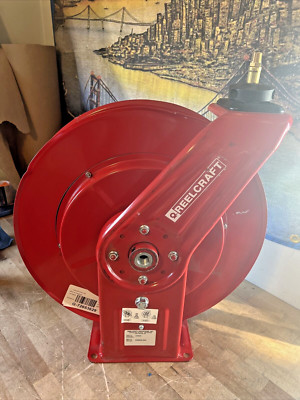 Spring Return Hose Reel 50 ft (1/2 in I.D.), 3/8 in MNPT 300 psi Max Op Pressure