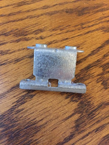 Pre-owned Whirlpool dryer Shunt Bracket 694538 Cover For Gas Valve Coils (E13)