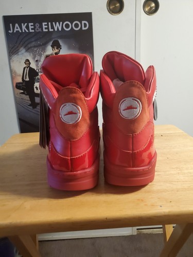 March Madness! Pizza Hut Pie Tops II 2018 Red Sneakers Size