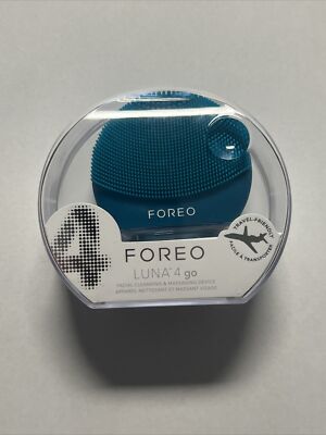 Foreo Luna 4 Go Facial Cleansing and Massaging Device - Evergreen  NEW 