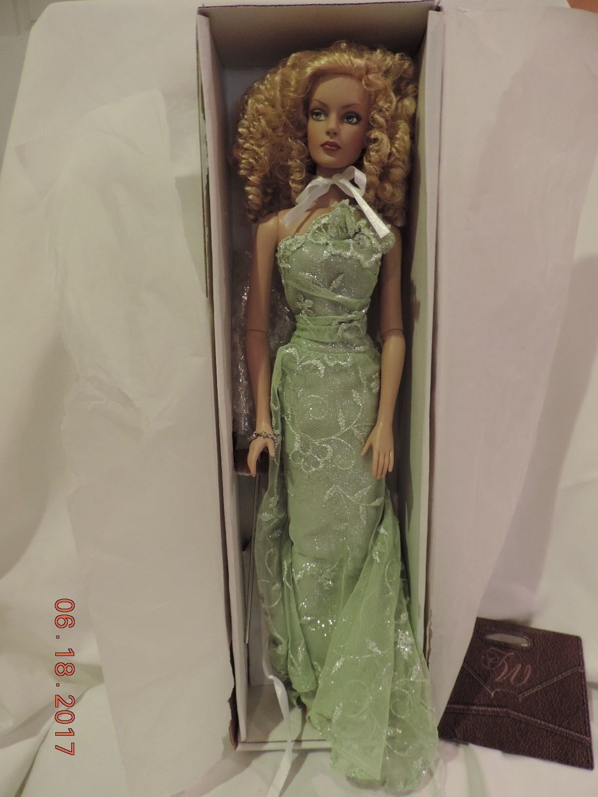 Robert Tonner Envy Doll