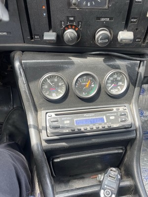 image 4 of interior