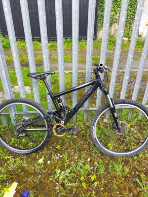 Commencal Meta 5.40 French Import Full Suspension Mountain Bike 16" Frame