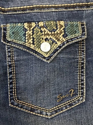 Seven7 Women's Jeans Bootcut SZ 24 Inseam 32 Medium Wash Embellished Pockets