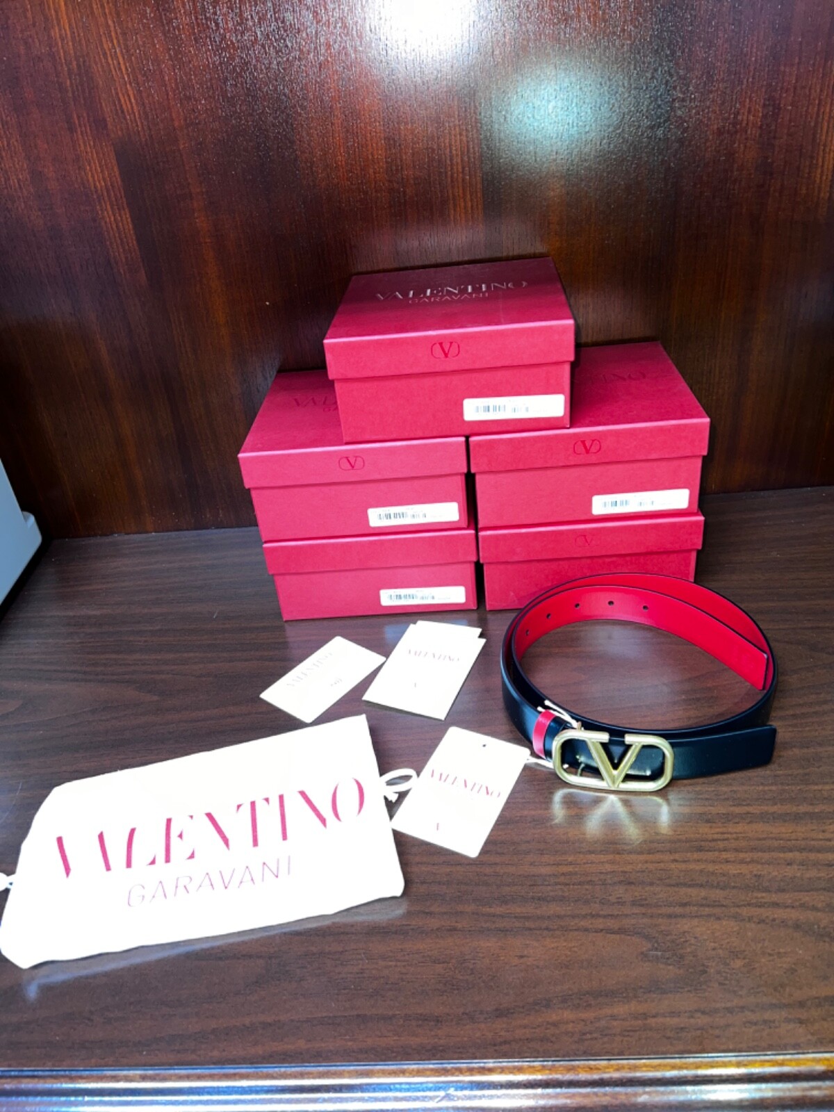 Pre-owned Valentino Garavani Valentino V Logo Signature Belt In Glossy Calfskin 30mm In Black